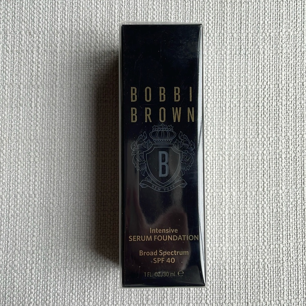 Bobbi Brown Intensive Serum Foundation SPF 40 - NATURAL